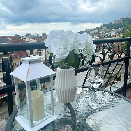 Victoria & Victoria 大特尔诺沃