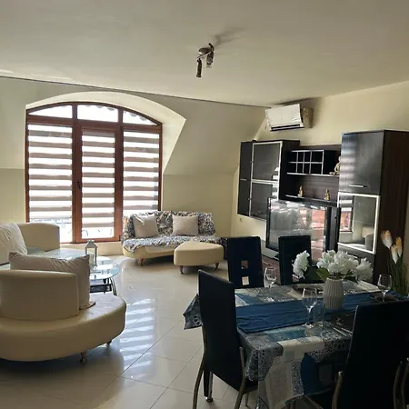 Victoria & Victoria דירה *