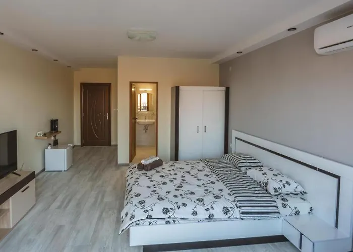 Victoria & Victoria * וליקו טורנובו