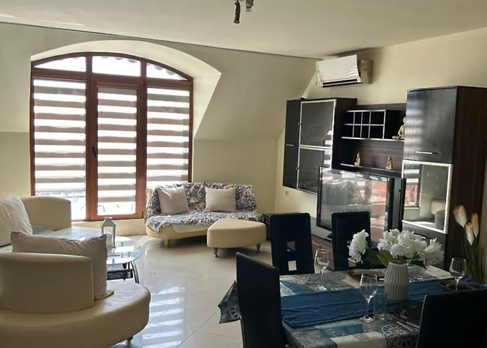 Victoria & Victoria דירה *